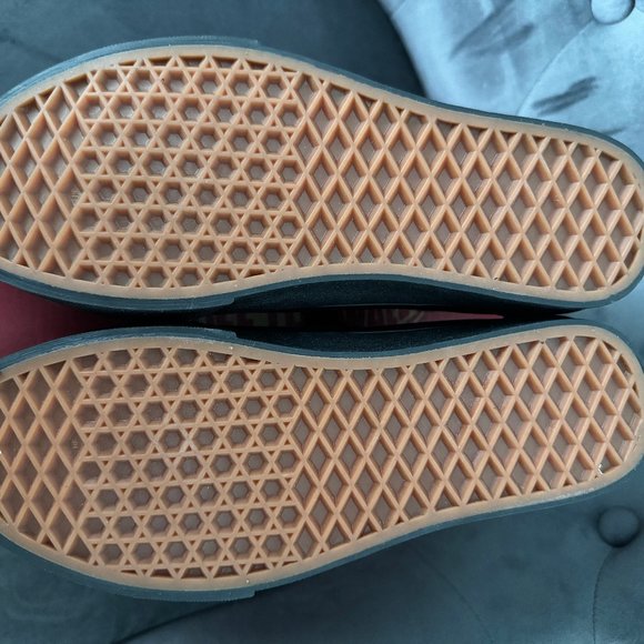 All Black Authentic Vans - Picture 3 of 3